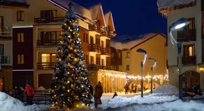 Luxury hotel room with amazing views - Image 2