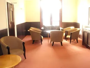 Newham Hotel - Image 5