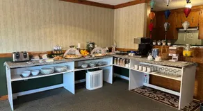 New Age Inn - Voyageur Motel - Image 5