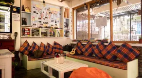 Tag Along Backpackers - Image 3