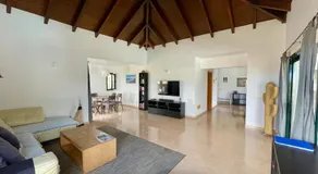 Villa spacieuse et lumineuse avec piscine Chauffée - Image 2