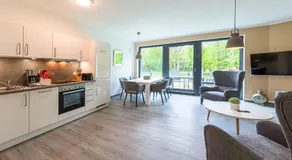Herr Brummer - Stilvolles 3-Zimmer-Apartment mit Balkon & Sauna - Image 2
