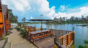De Bloem Lake View Pangalengan - Image 4