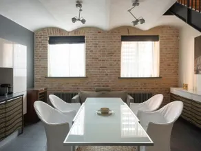 Historic 4 Floor Townhouse - Terrace - King Bed - Image 4