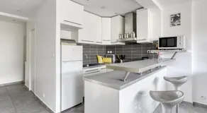 3 Rooms with Sea View Terraces in Peace - Image 3