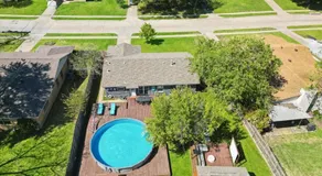 Peaceful and Relaxing Getaway w Beautiful Pool - Image 5