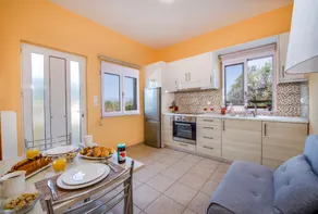 Georgia Apartments - Image 4