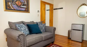 Room in Cozy Classy Duplex - Image 4