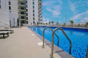 Classy 1BR High Floor by Amenities & F1 - Image 4