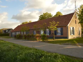 Holiday home in North Limburg with enclosed garden - Image 2