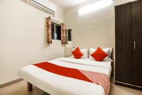 OYO 45953 Hotel Sunshine Residency - Image 2