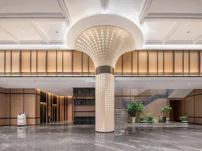 Hilton International Hotel - Image 2