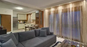 COUNTRY PLACE Apartment with Mountain View - Image 2