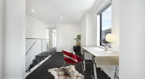 Amazing the Waikato River-View Brand New Villa with 4 bedrooms - Image 3