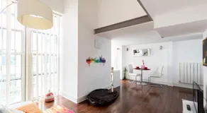 My London Holiday Home - Image 2