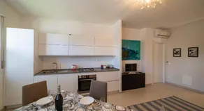 DINO'S HOME - Image 3