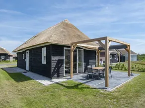Thatched Villa in a Holiday Park - Image 4