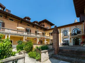 Exquisite Holiday Home in Manerba del Garda near Lake Garda - Image 3