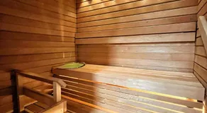 Modern One bedroom with Sauna - Image 3