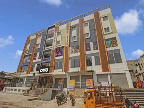Super Collection O Vinayaka Luxury Stays - Image 2