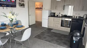 Heathrow central suites - Image 3