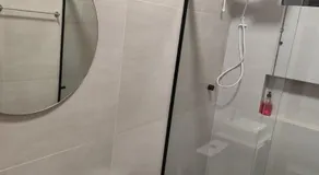 Studio Bem localizado, WIFI Rápido, Ar Condicionado e Estacionamento 1 - Image 2