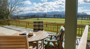 Stable Lodge - Image 3