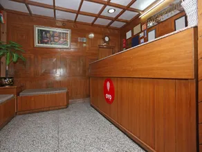 OYO 4889 Hotel Moon 2 - Image 5