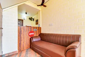Hotel O White Hut - Image 4