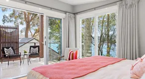 The Treehouse Avalon - Image 2
