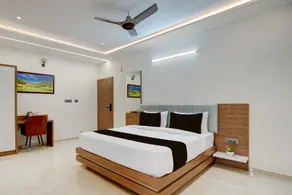 Super Townhouse Oak T. Narasipura Road Formerly Hotel Nishara - Image 2