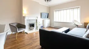 The Ivanhoe Apartment - Image 2