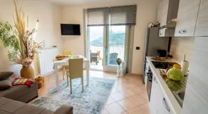 Appartement de vacances avec piscine et terrasse | Vue sur l'eau - Image 2