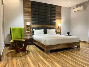 Hotel Tamarind Tree - Image 4