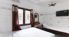 Zam zam residents - Image 2