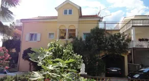 Apartamento vacacional totalmente equipado con barbacoa | Vistas al jardín | Admite perro - Image 5