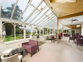 Derwent Manor Apartments & Rooms - Image 3