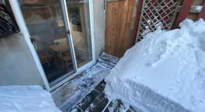 Montreal Hideaway in a Residential area - Image 5