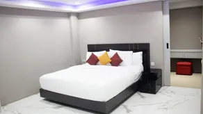 O'Reilly Apartment - Image 2