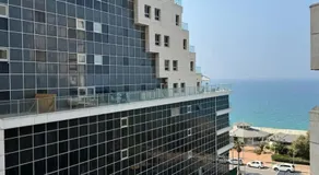 Beach apartment on Nitsa street - Image 3