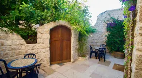 Artist Quarter Guesthouse B&B - Image 5