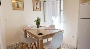 The Artist's Apartment by Konnect, Old Corfu Town - Image 3