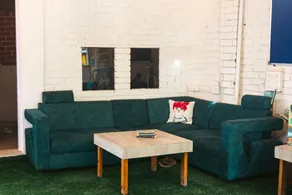 Summer Hostel - Image 5