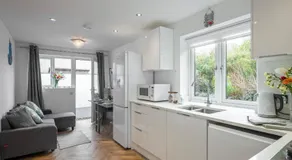 The Cove at No 1 Trearddur Road - Image 3