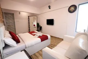 Apartment (Thakur Complex)-Laundry/Wifi - Image 3