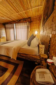 Vintage Cottage - Image 3