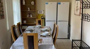 Spacious, Quiet, Sleeps 13, 3 Bathrooms, 2 Parking, Park, KIA1 - Image 3