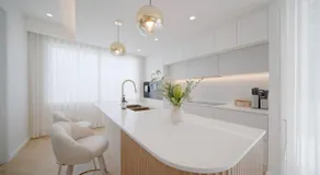 Brand-New 4BR Luxury Living Near Airport and Mall - Image 3