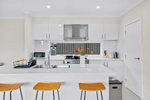 Leppington Two-Level 4Br near Village & Woolworths - Image 3