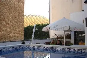 Oasis Backpackers Hostel Seville - Image 5